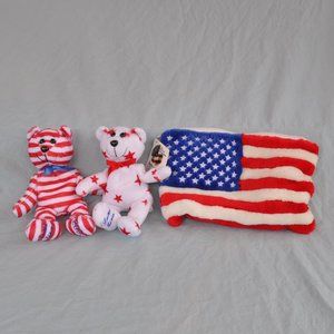 plush NWT vintage 2000 classic American flag bag & two bears numbered (w643)